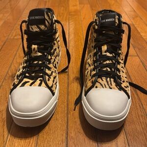 Steven madden brand new shoes never worn